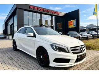 Mercedes-Benz A-klasse 180 AMG, Panoramadak, Leder, Black Optic!
