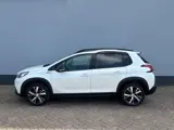 Foto 19 van Peugeot 2008 1.2 PureTech GT-line - Panorama Dak