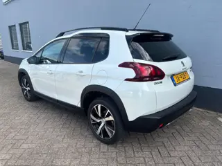 Foto 11 van Peugeot 2008 1.2 PureTech GT-line - Panorama Dak