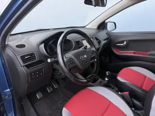 Foto 20 van Kia Picanto 1.2 CVVT SportsLine 5-Deurs - Cruise Control