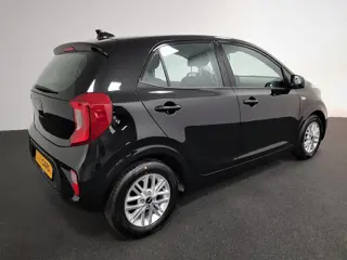Foto 18 van Kia Picanto 1.0 DPi DynamicLine Automaat Navigatie Apple Carplay/Android Auto Airco Camera DAB Licht