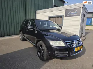 Volkswagen Touareg 3.2 V6 INRUIL AUTO - ZO MEENEMEN