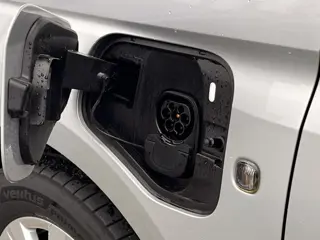 Foto 15 van Ford Transit Connect 1.5 EcoBoost PHEV L2 Limited 150 pk | DEMO | Laadvloerbescherming, hout,Driver
