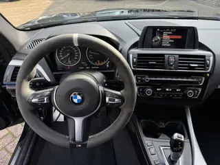 Foto 18 van BMW 1-serie 120i M Sport Edition Automaat Climate Control Led Carplay