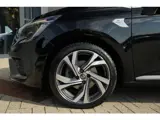 Foto 27 van Renault Clio 1.3 TCe R.S. Line | 131PK | Navigatie | Keyless entry/start | LED koplampen | Renault C