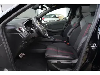 Foto 11 van Renault Clio 1.3 TCe R.S. Line | 131PK | Navigatie | Keyless entry/start | LED koplampen | Renault C