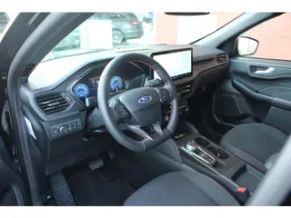 Foto 19 van Ford Kuga 2.5 PHEV ST-Line | NL Auto! | Winter pack | Elektrisch Wegklapbare Trekhaak | Camera |