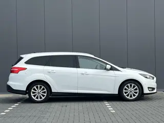 Foto 16 van Ford FOCUS Wagon 1.0 Titanium Edition | Winter Pack! | Navi