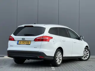 Foto 19 van Ford FOCUS Wagon 1.0 Titanium Edition | Winter Pack! | Navi
