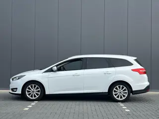 Foto 13 van Ford FOCUS Wagon 1.0 Titanium Edition | Winter Pack! | Navi
