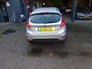 Foto 13 van Ford Fiesta 1.25 Titanium MET APK AIRCO WERKT