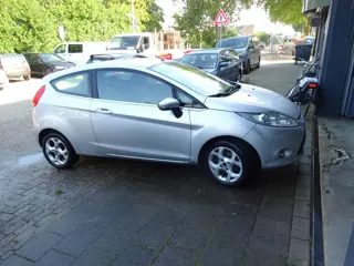Foto 14 van Ford Fiesta 1.25 Titanium MET APK AIRCO WERKT