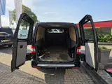 Foto 26 van Volkswagen Transporter 2.0 TDI L2-H1 Comfortline Automaat 141 PK * NAP * MARGE *