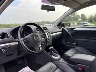 Foto 12 van Volkswagen Golf 1.4 TSI Highline Automaat - Deep Black Pearl - Leder/Clima/Cruise