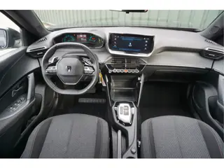 Foto 17 van Peugeot 2008 1.2 Hybrid 136pk Style + LED/ Cruise/ Carplay/ Nieuwstaat/ Garantie!