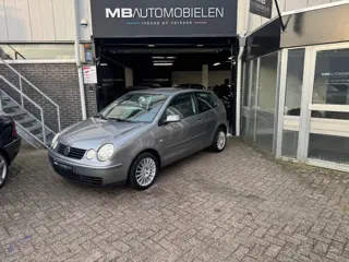 Volkswagen Polo 1.2-12V Athene-3 deurs/APK/donker Grijs/ Lm Velgen/inruilkoopje!