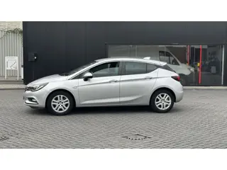 Foto 18 van Opel Astra 1.0 Online Edition