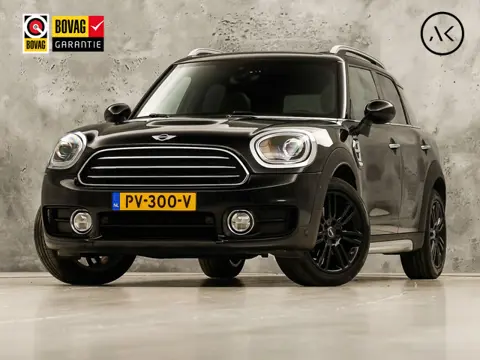 MINI Countryman 1.5 Cooper Automaat (NAP, PANORAMADAK, NAVIGATIE, BRUIN LEDER, STOELVERWARMING, SPOR