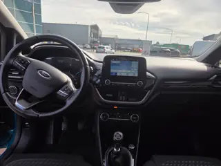 Foto 15 van Ford Fiesta 1.0 EcoBoost Titanium 100PK *Camera*Carplay*Adaptive cruise* voorruit verwarming * Rijkl