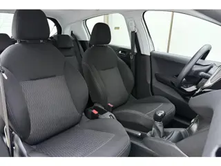 Foto 18 van Peugeot 208 1.2 PureTech Active | Airco | Cruise Control | Elektrische ramen voor