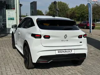 Foto 11 van Renault Clio Esprit Alpine Full Hybrid E-Tech 160 pk l Meer dan € 2.500 voorraadvoordeel l 5 jaar fa