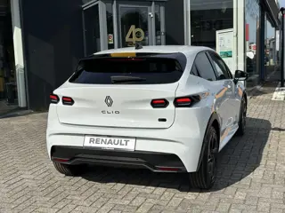 Foto 12 van Renault Clio Esprit Alpine Full Hybrid E-Tech 160 pk l Meer dan € 2.500 voorraadvoordeel l 5 jaar fa