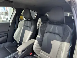 Foto 15 van Renault Clio Esprit Alpine Full Hybrid E-Tech 160 pk l Meer dan € 2.500 voorraadvoordeel l 5 jaar fa