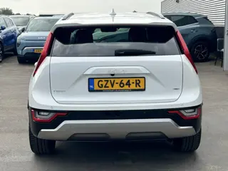 Foto 19 van Kia Niro 1.6 GDi Hybrid ExecutiveLine Full Option! Nederlandse auto, Schuif/kanteldak, 18" Lichtmeta