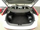 Foto 27 van Kia Niro 1.6 GDi Hybrid ExecutiveLine Full Option! Nederlandse auto, Schuif/kanteldak, 18" Lichtmeta