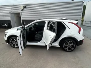 Foto 16 van Kia Niro 1.6 GDi Hybrid ExecutiveLine Full Option! Nederlandse auto, Schuif/kanteldak, 18" Lichtmeta
