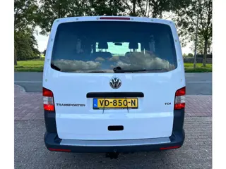 Foto 16 van Volkswagen Transporter 2.0 TDI L1H1 BMT 140 PK Marge