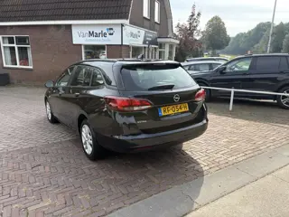Foto 15 van Opel Astra Sports Tourer 1.0 Online Edition CARPLAY NAVI PDC