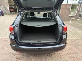 Foto 20 van Opel Astra Sports Tourer 1.0 Online Edition CARPLAY NAVI PDC