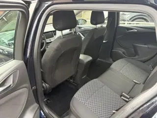 Foto 19 van Opel Astra Sports Tourer 1.0 Online Edition CARPLAY NAVI PDC
