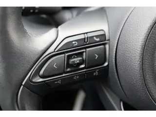 Foto 12 van Toyota Yaris Cross 1.5 Hybrid 115 Dynamic Limited, Parkeersensoren, Stuurverwarming,