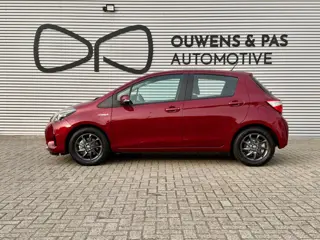 Foto 13 van Toyota Yaris 1.5 Hybrid Active | 1E EIGENAAR | CARPLAY | AIRCO