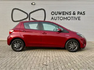 Foto 11 van Toyota Yaris 1.5 Hybrid Active | 1E EIGENAAR | CARPLAY | AIRCO