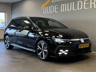 Foto 16 van Volkswagen Golf 1.5 eHybrid GTE SOH 100% | Trekhaak | Adaptive cruise | 360 | Head-up | Sfeer | Stoe