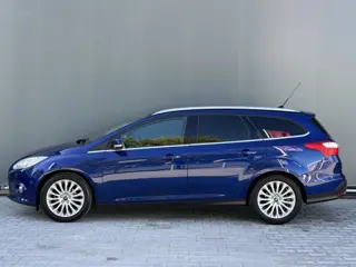 Foto 14 van Ford FOCUS Wagon BWJ 2014 | 1.0T 126PK TITANIUM | TREKHAAK | CLIMA | NAVI | PDC 2X | DONKER GLAS | L