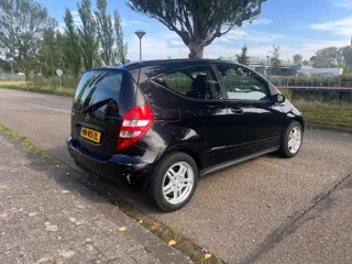 Foto 16 van Mercedes-Benz A-klasse 150 Classic AUTOMAAT