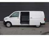 Foto 21 van Volkswagen Transporter L2H1 150pk Automaat 2x Schuifdeur Apple carplay Camera Parkeersensoren Cruise