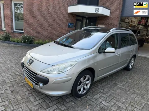 Peugeot 307 SW 2.0-16V Pack automaat / bj.2007 / navigatie / climate / panoramadak / trekhaak / APK 