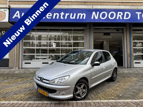 Peugeot 206 1.4 Génération 97991KM! NAP AIRCO INRUILKOOPJE MEENEEMPRIJS APK 17-09-2027