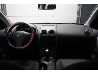 Foto 12 van Nissan Qashqai 1.6 Visia | AIRCO | ACHTERUITRIJCAMERA