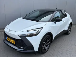 Toyota C-HR 1.8 Hybrid 140PK First Edition Bi-Tone/Winter-pack/Gr.-navigatie/Elektr.klep/Camera/Adap