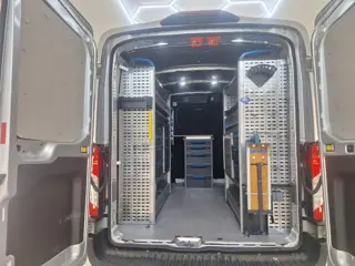 Foto 17 van Ford Transit 350 2.0 TDCI L2H2 Trend | Volledig Ingerichte Laadruimte | Omvormer 12V / 230V | Airco