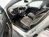 Foto 25 van Volkswagen Polo 1.0 TSI Highline Panoramadak | Navigatie/Android/Apple Carplay | LM Velgen 17" |