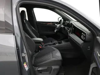 Foto 17 van Volkswagen Tiguan 1.5 eTSI 150pk DSG R-Line Edition · 360 Camera · Apple/Android Car Play · Sfeerver