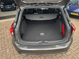 Foto 11 van Ford Focus Wagon 1.0 EcoBoost ST Line 2019 NAVI CLIMA NAP!