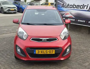 Foto 14 van KIA PICANTO 1.0 Dynamic Line / 5-deurs / Airco